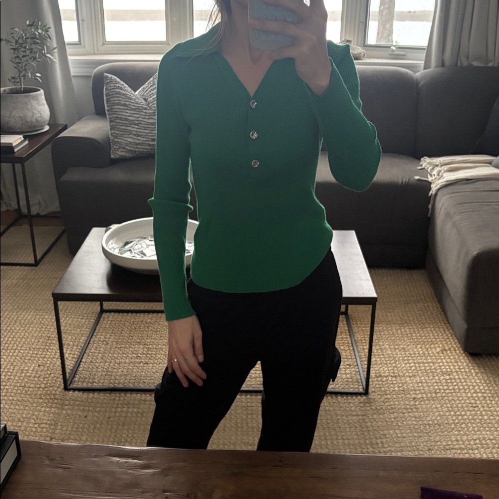 MOTF women’s small green sweater button up
